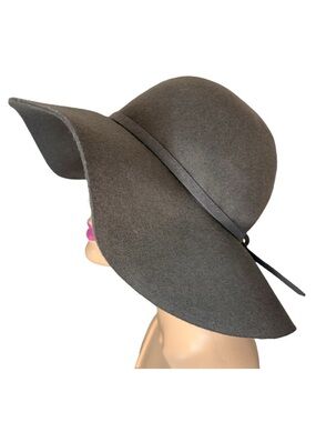 THE HATTER COMPANY Grey Felt Floppy Hat Wide Brim Boho Bohemian